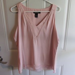 White House Black Market Blush Tank M
